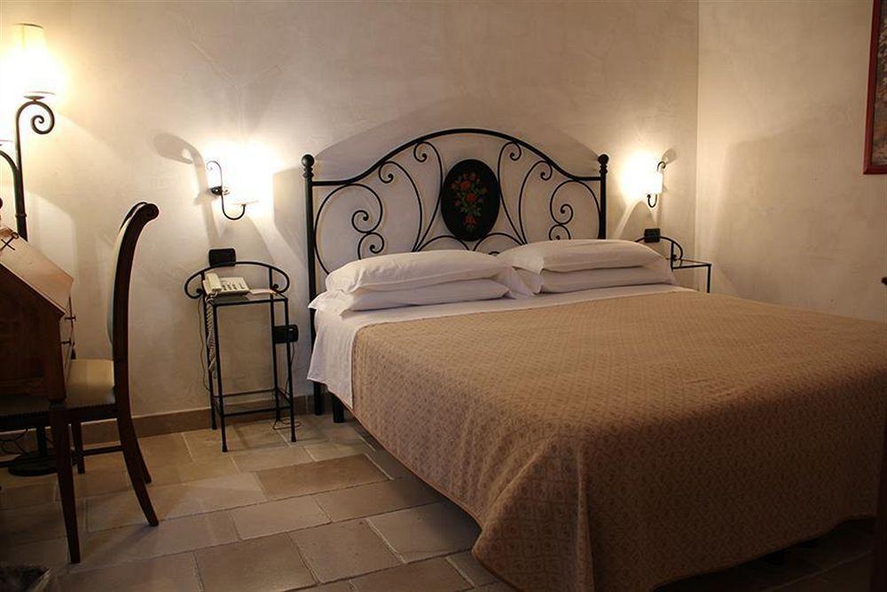Hotel Masseria Fortificata Donnaloia Monopoli Ngoại thất bức ảnh