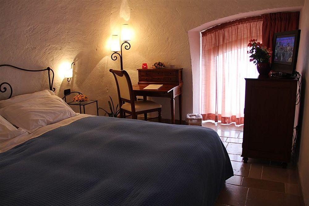 Hotel Masseria Fortificata Donnaloia Monopoli Ngoại thất bức ảnh